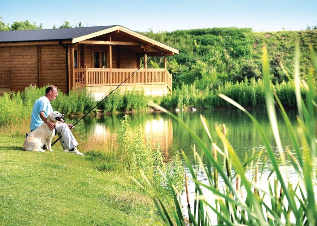 Dacre Lakeside Park Hotel Brandesburton Exterior photo